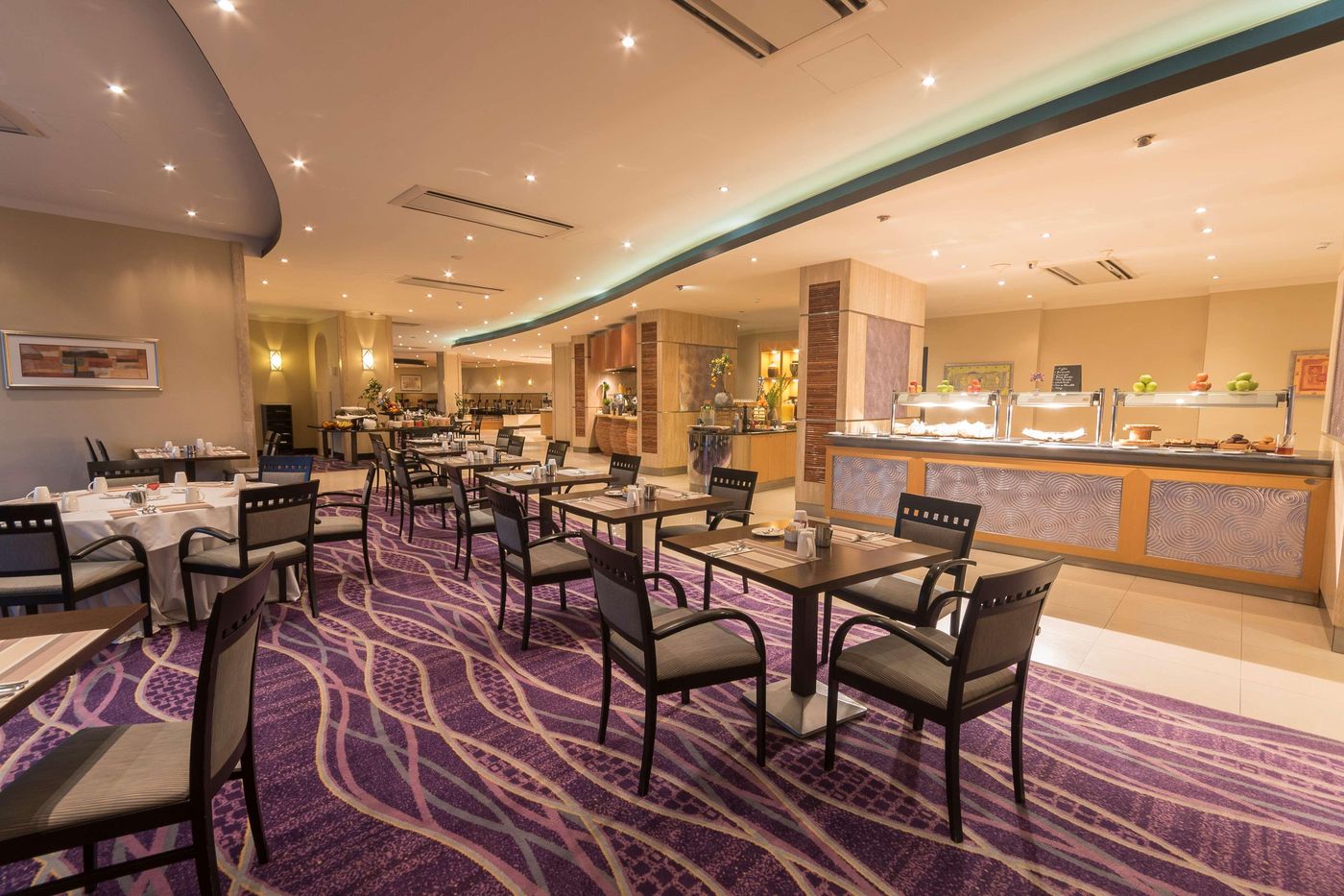 Radisson-Blu-Resort---Spa-Golden-Sands-Restaurant-59