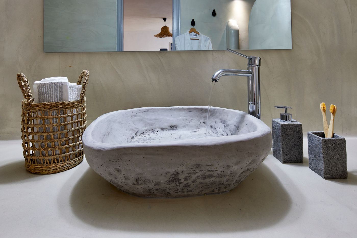 El-Verano-Collection-Santorini-Room-77