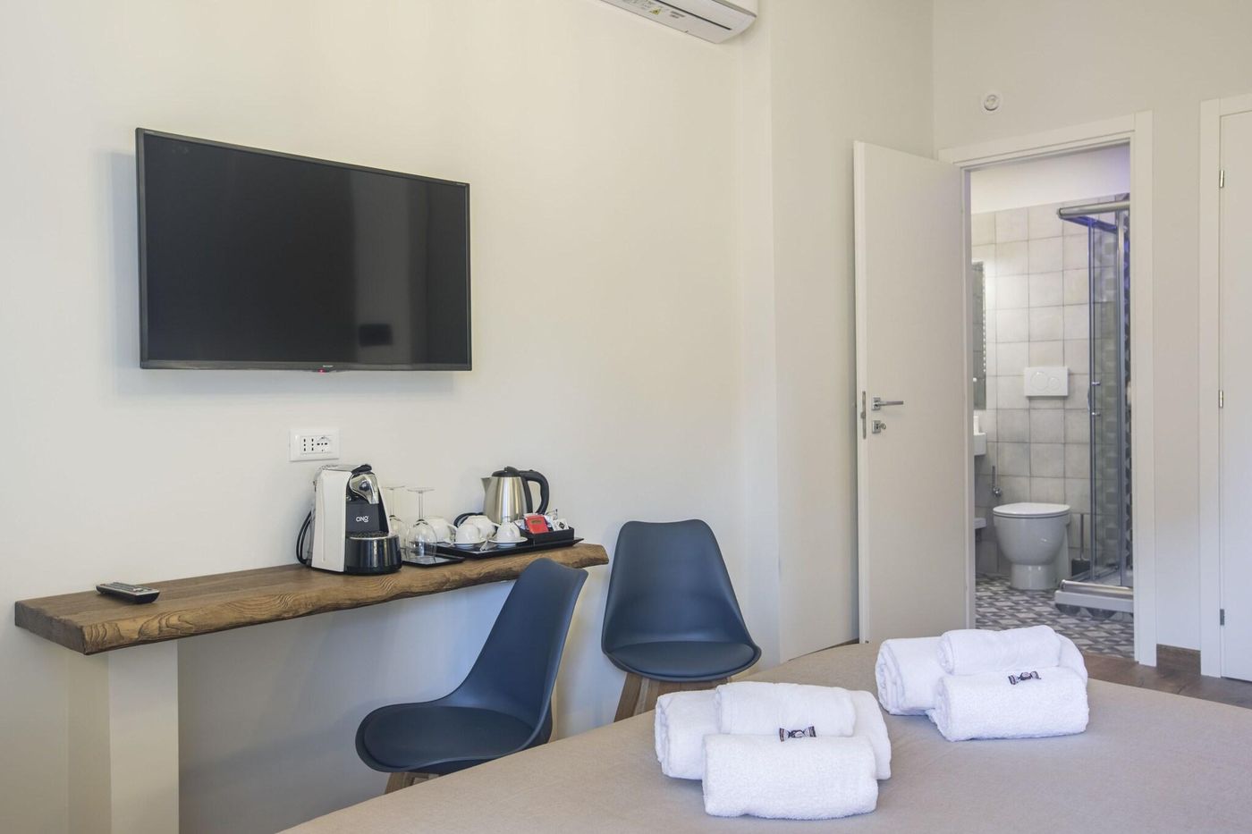 Trastevere-Gallery-Suites-Room-15