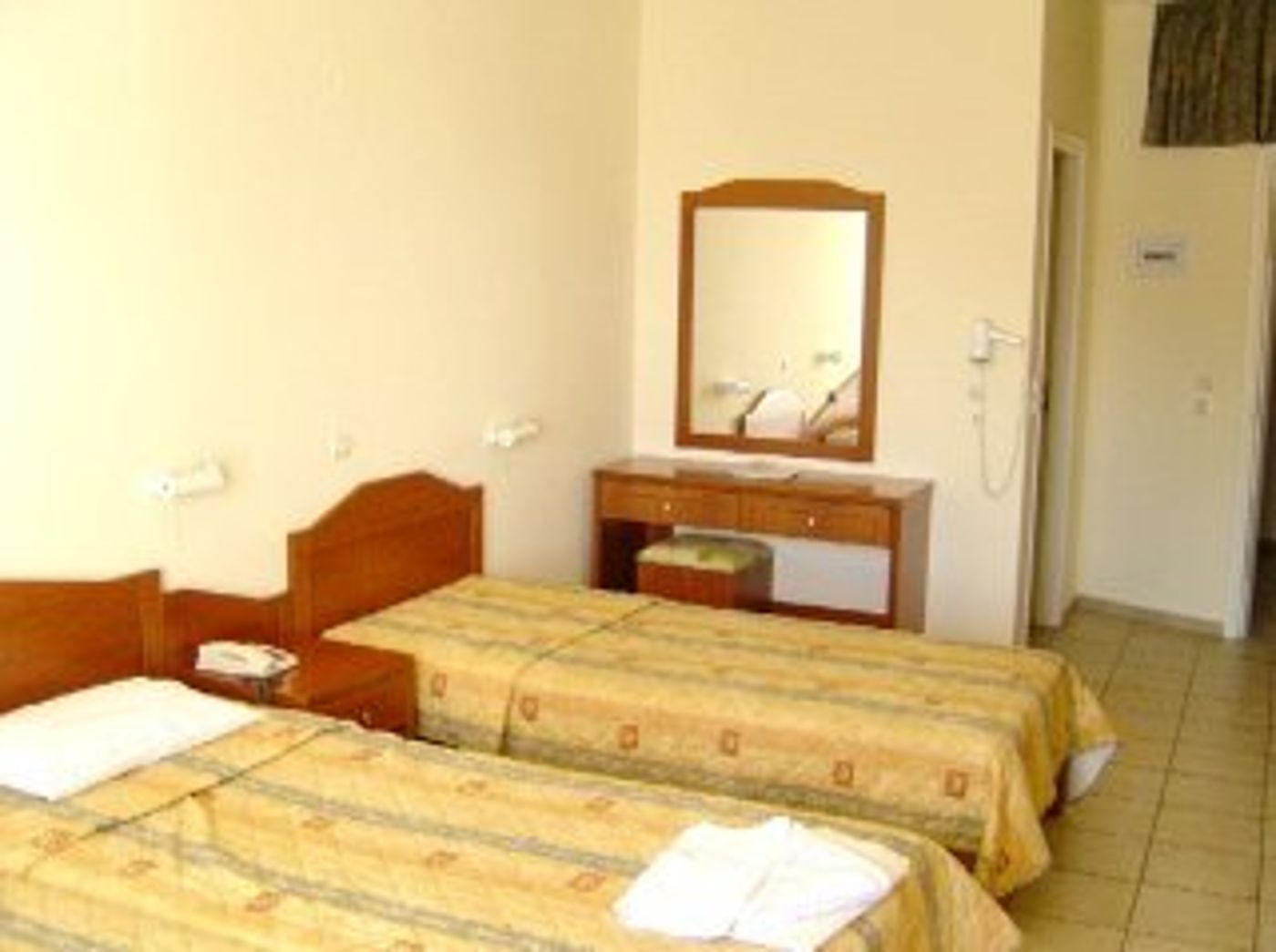 Sofia - Mythos Beach Aparthotel