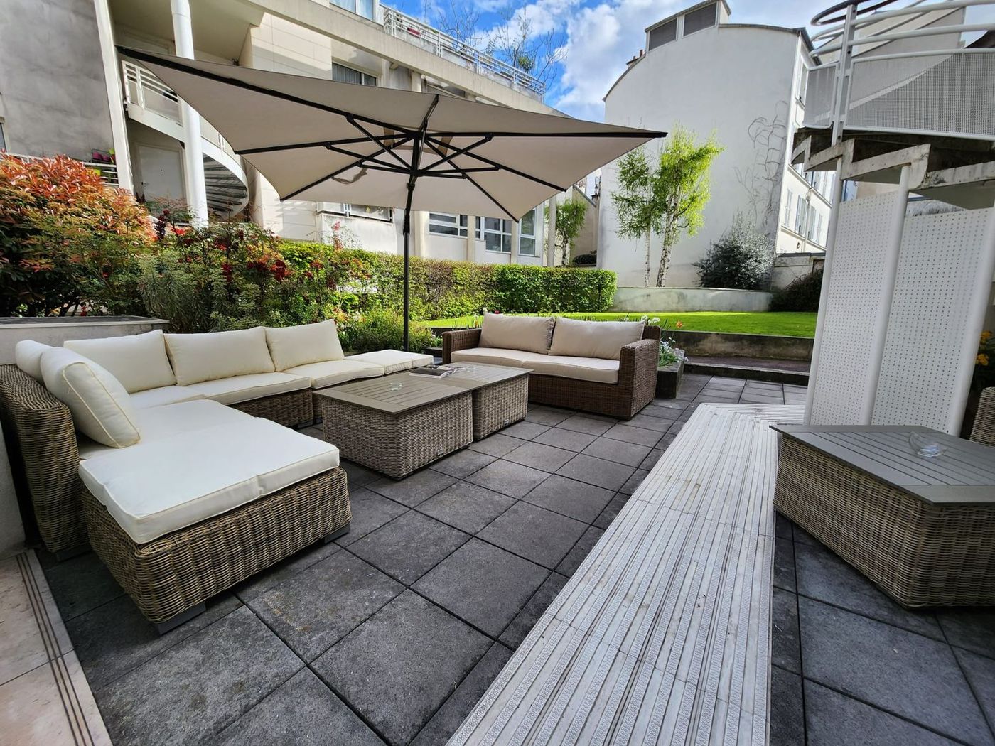 Citadines Tour Eiffel