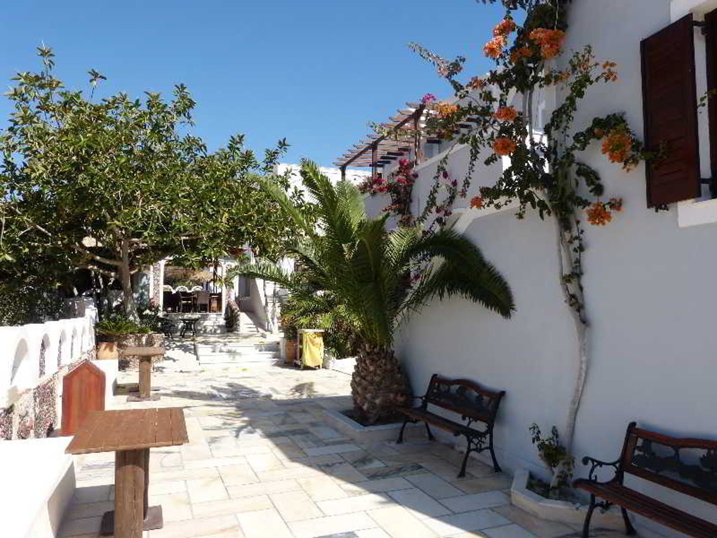 Aparthotel-Black-Sand-General-view-10