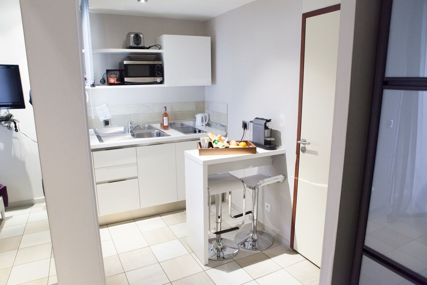 La-Villa-d-Elsa-Room-10