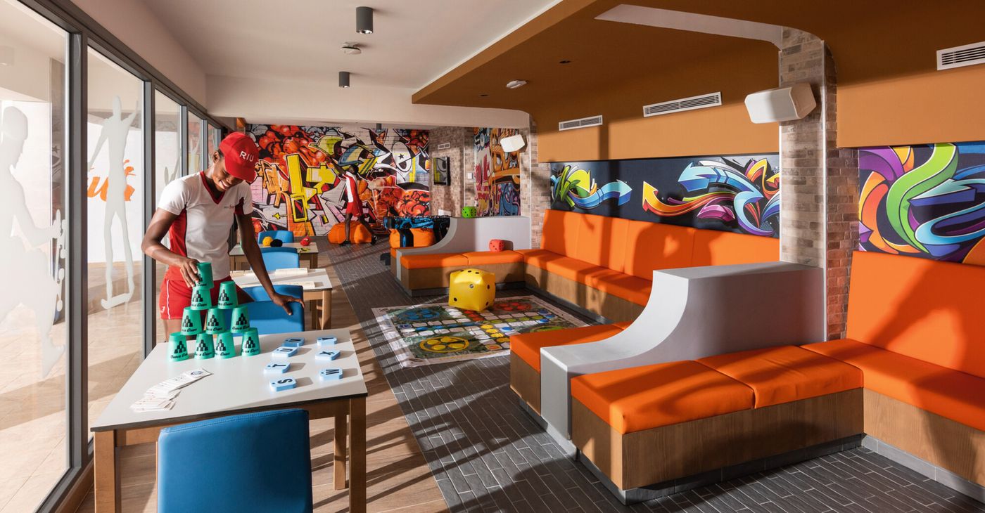 Riu-Ocho-Rios-All-Inclusive-Sports-and-Entertainment-55