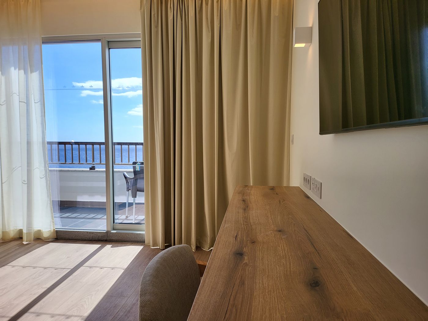 Royal-Orchid-Room-15