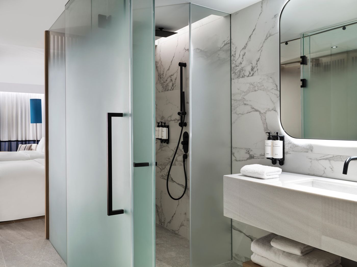 Avra-Collection-Hermes-Hotel-Room-43