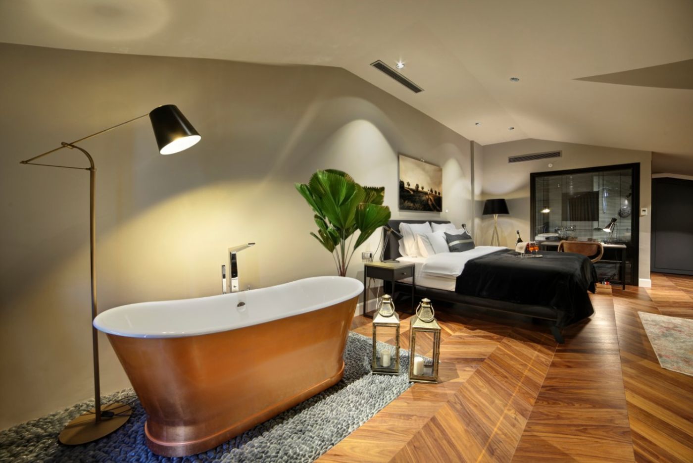 39-KalamIs-Marina-Hotel-Room-37