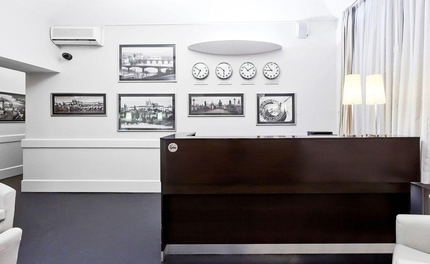 La-Boutique-Hotel-Prague-Lobby-1