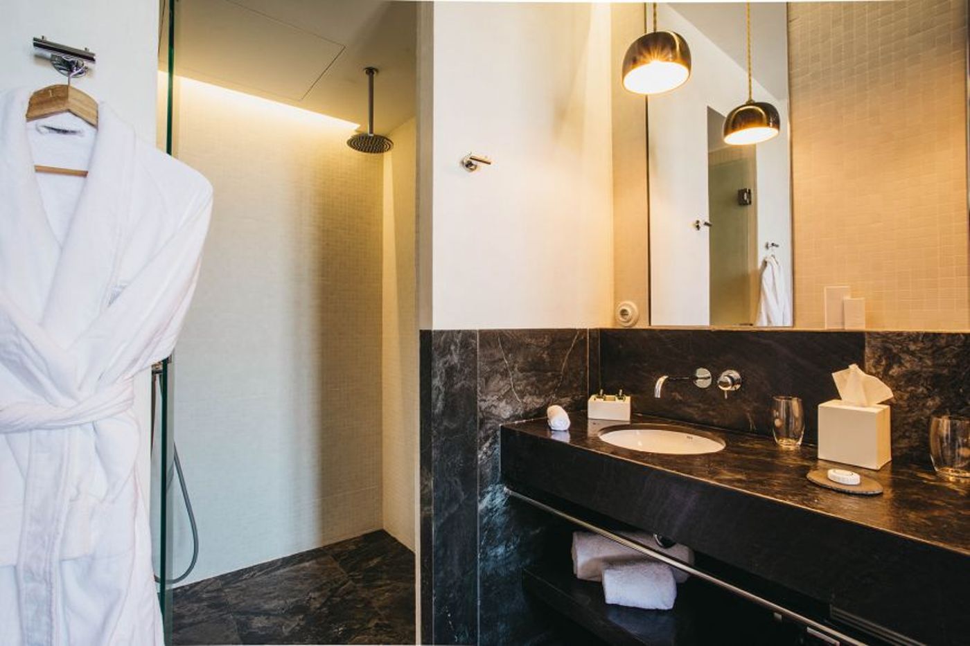 Can-Faustino-Room-49