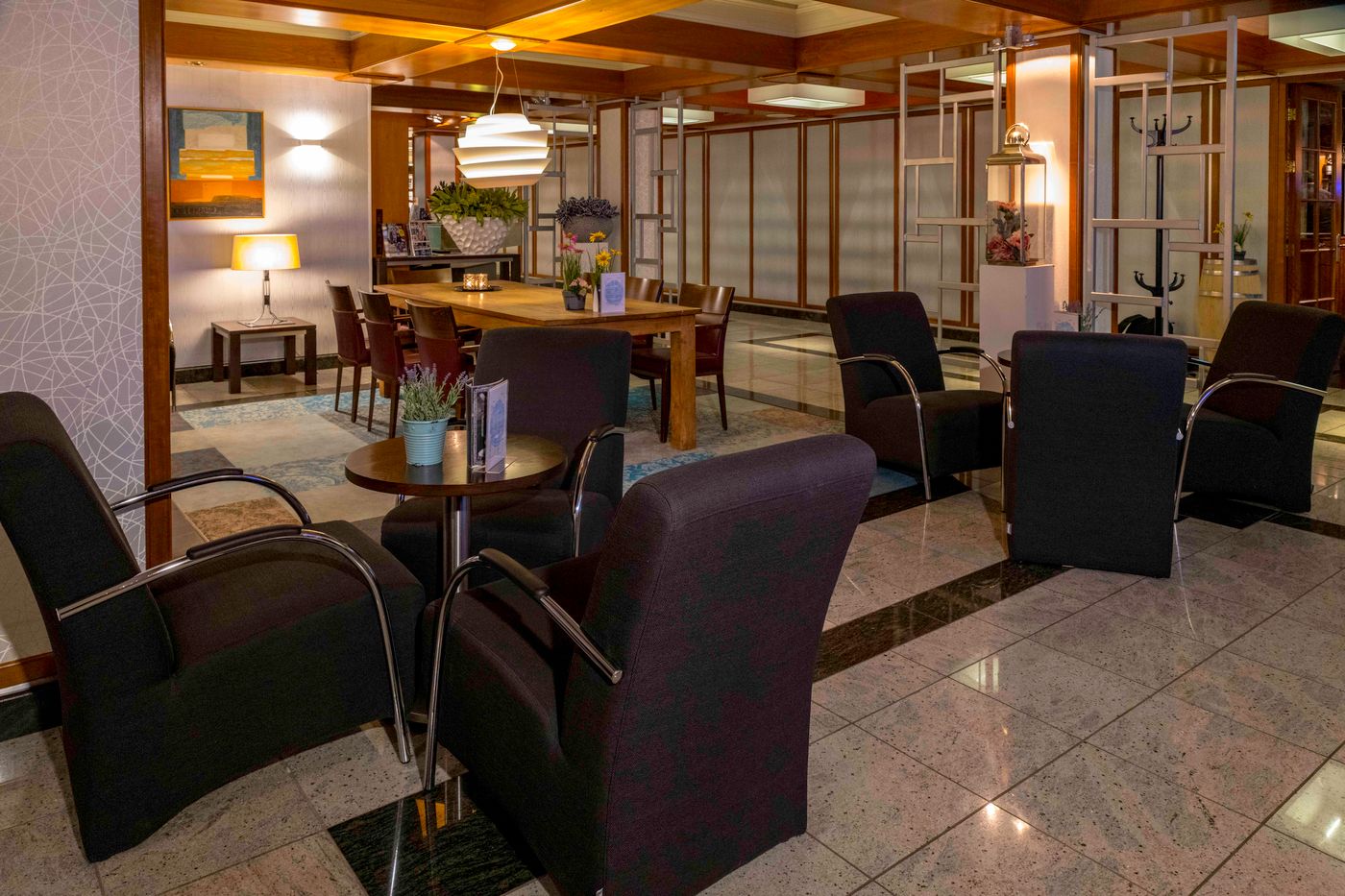 Grand-Hotel-Amstelveen-Lobby-16