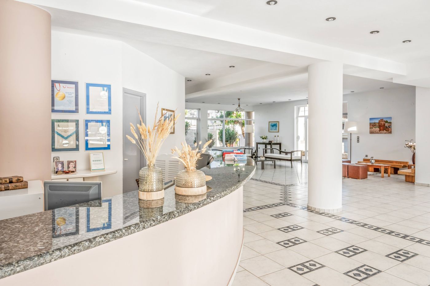 Maria-Rousse-Studios-Lobby-67