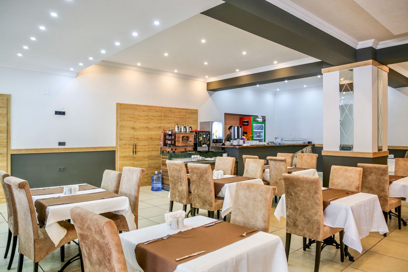 Sertil Deluxe Tropical Suites