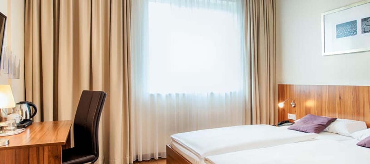 B-B-Hotel-Berlin-City-Ost-Room-20