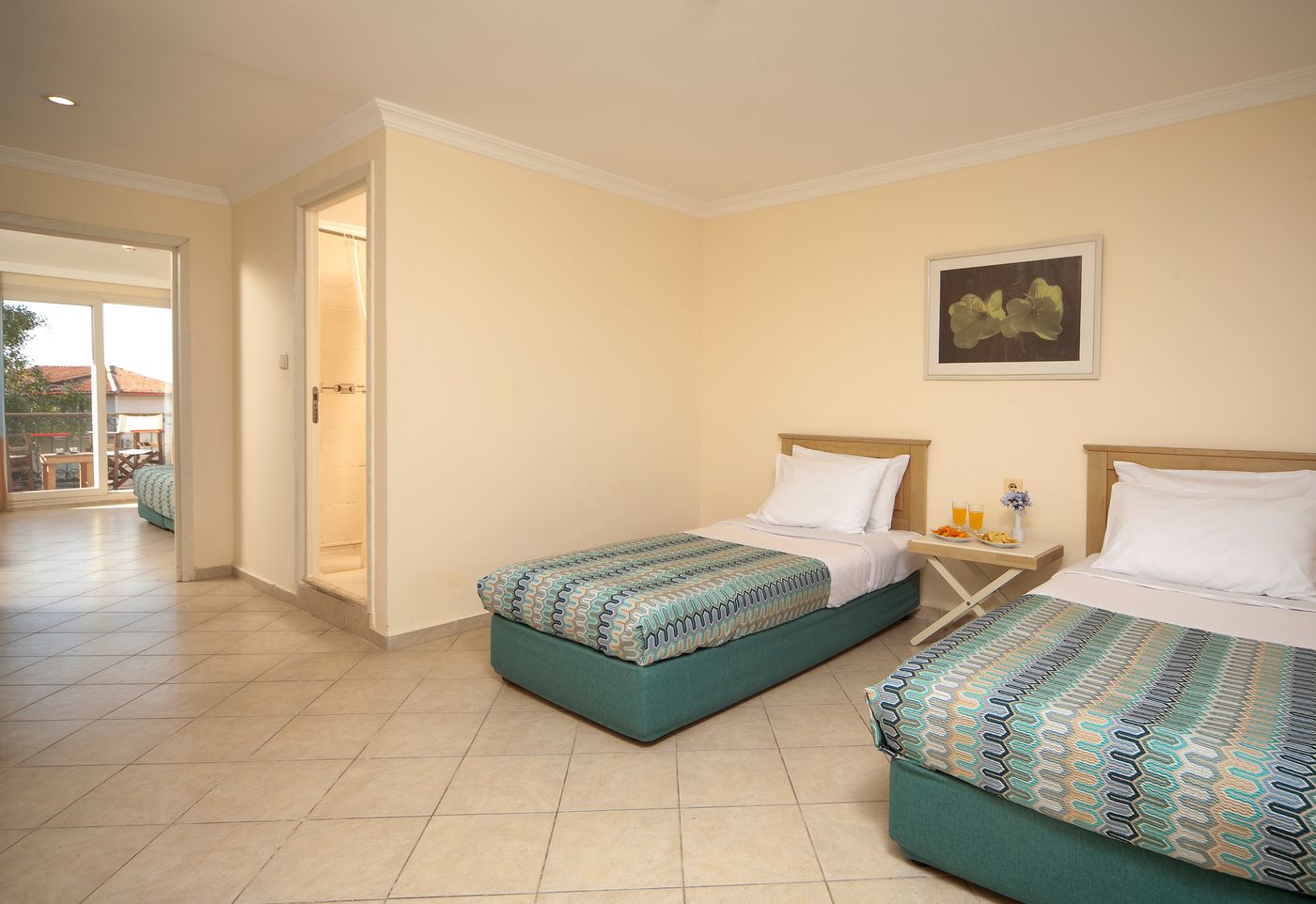 Club-Resort-Atlantis-Room-40