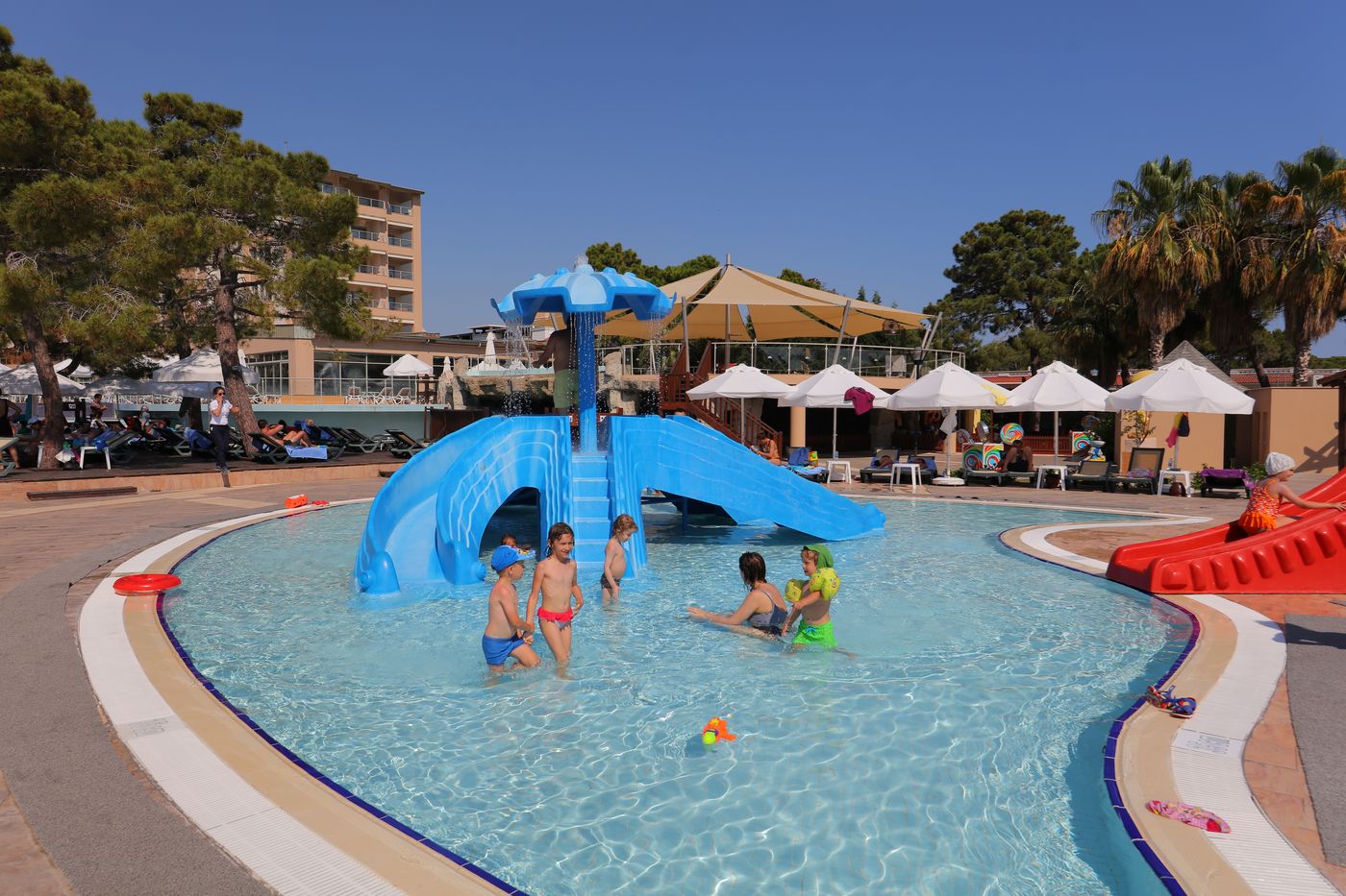 Sueno-Hotels-Beach-Side-Bar-15