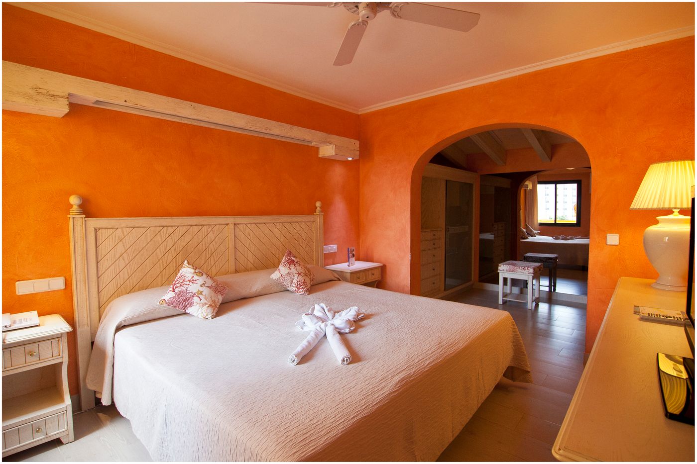 Royal-Son-Bou-Family-Club-Room-33