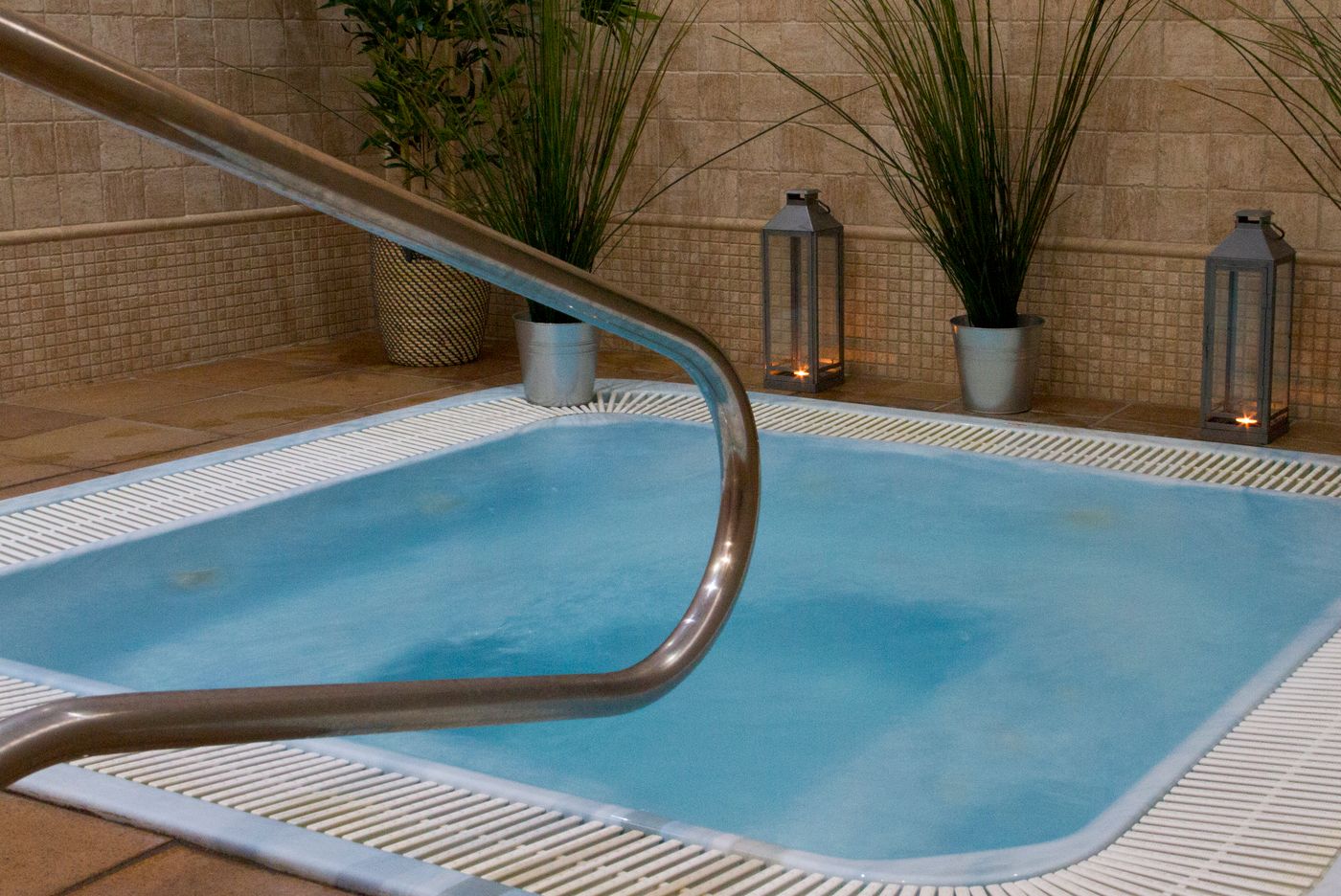 Best-Semiramis-Sports-and-Entertainment-40