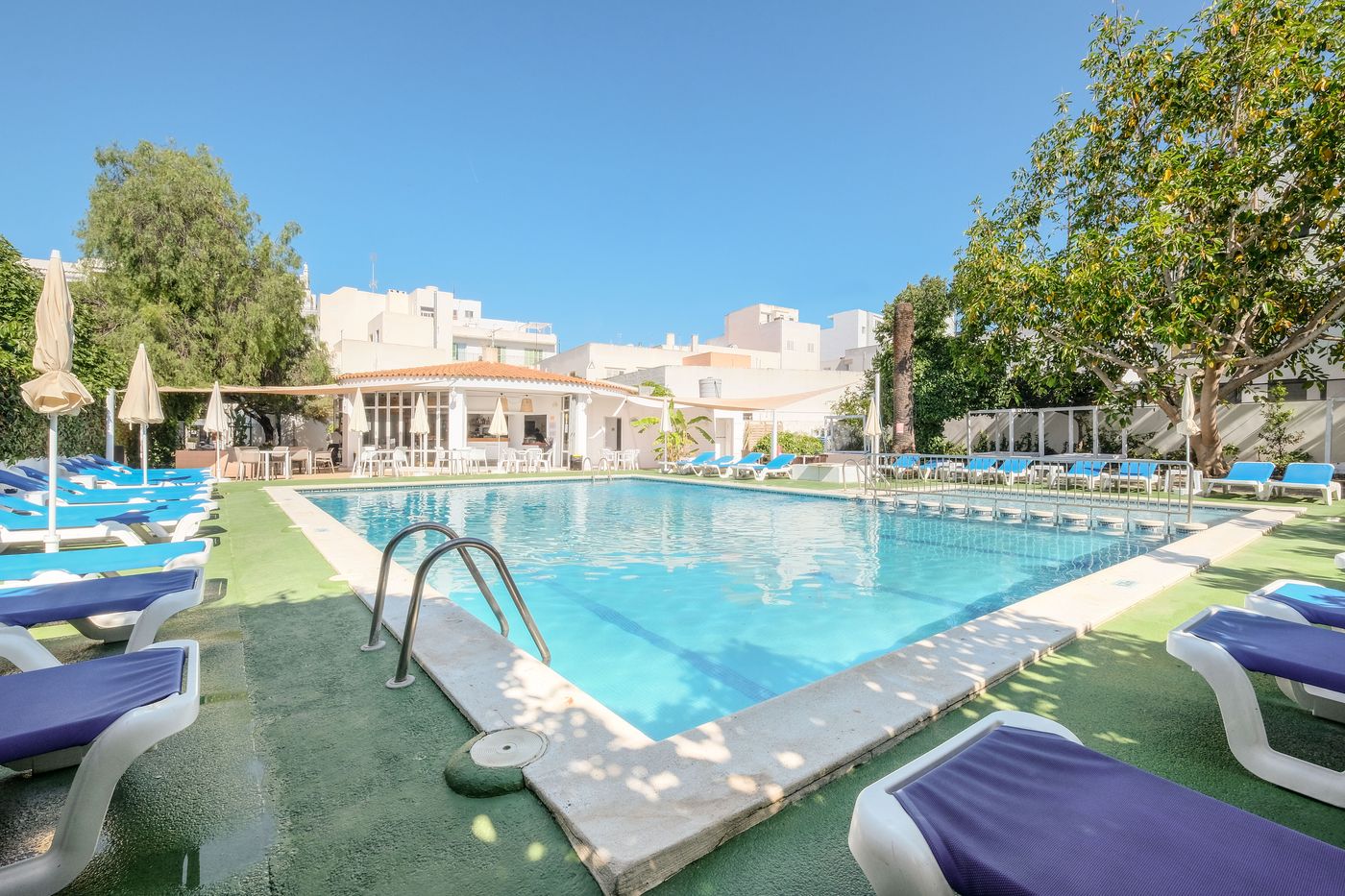 AzuLine-Hotel-Llevant-General-view-2