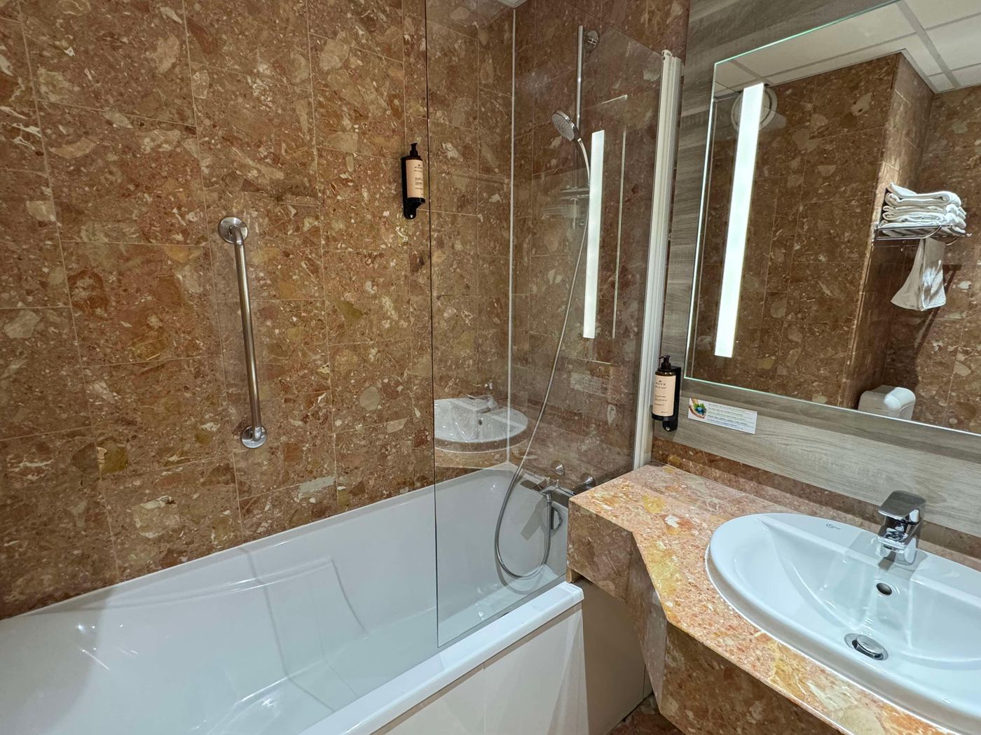 Best-Western-Plus-Paris-Orly-Airport-Room-29