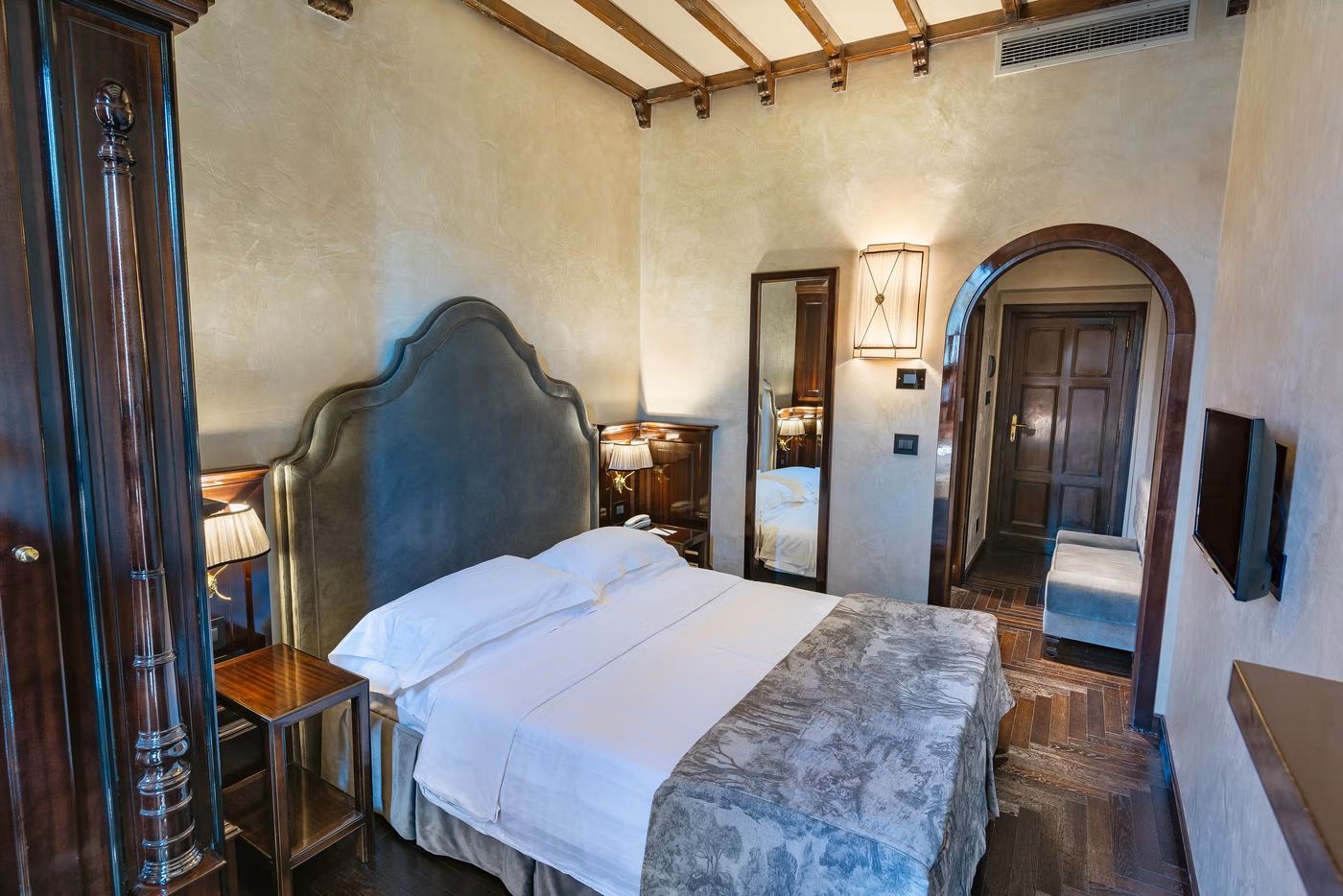 Grand-Hotel-Baglioni-Room-28