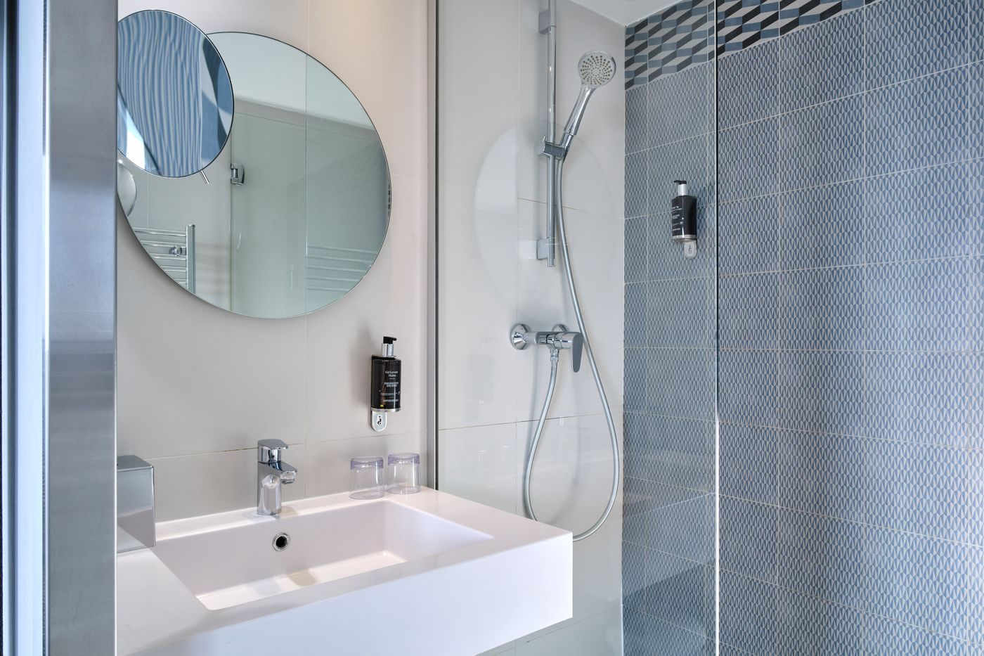 Hotel-Atrium-Room-36