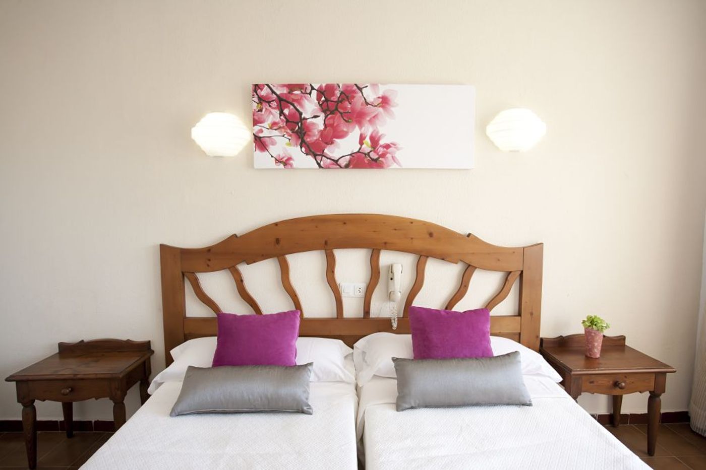 Playamar Hotel and Apartments