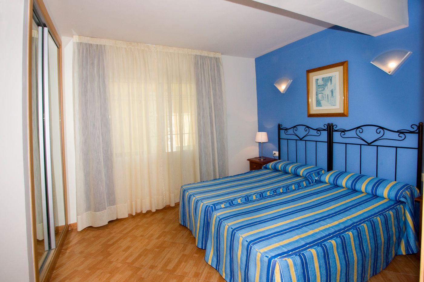 Ecuador-Park-Room-22