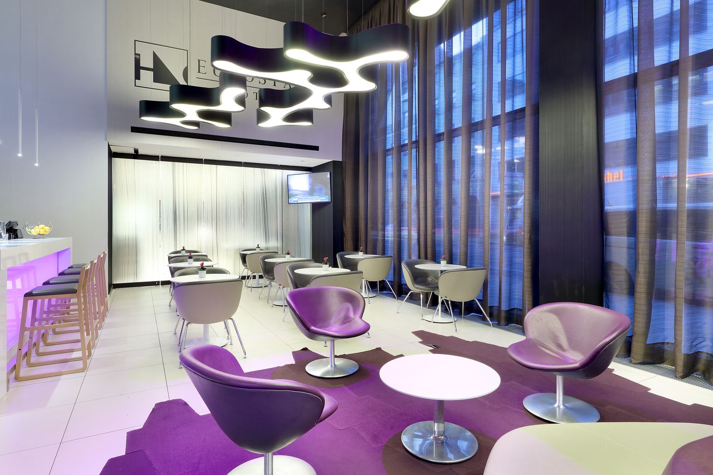 Eurostars-Book-Hotel-Bar-13