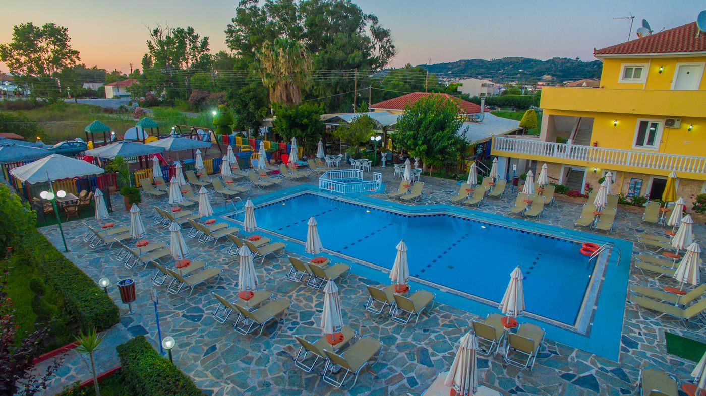 Macedonia-Pool-2