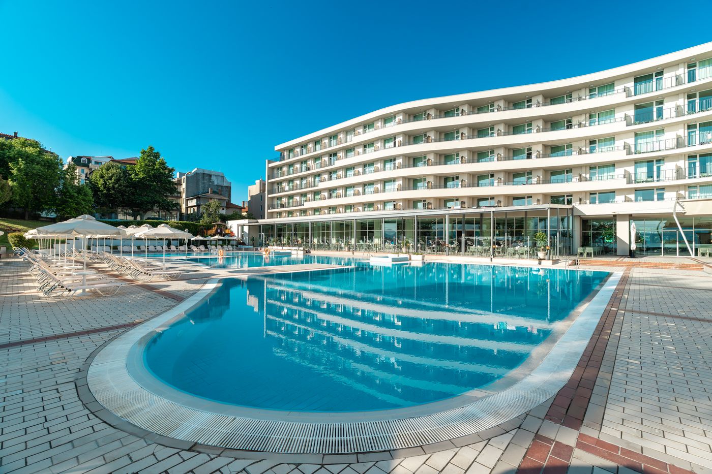 Festa-Panorama-Pool-2