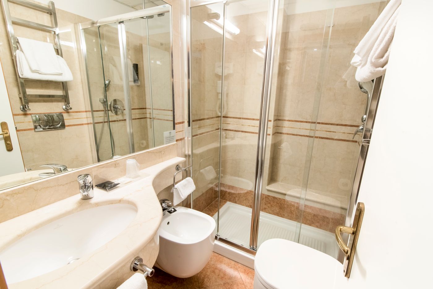 Grand-hotel-Mediterraneo-Room-55