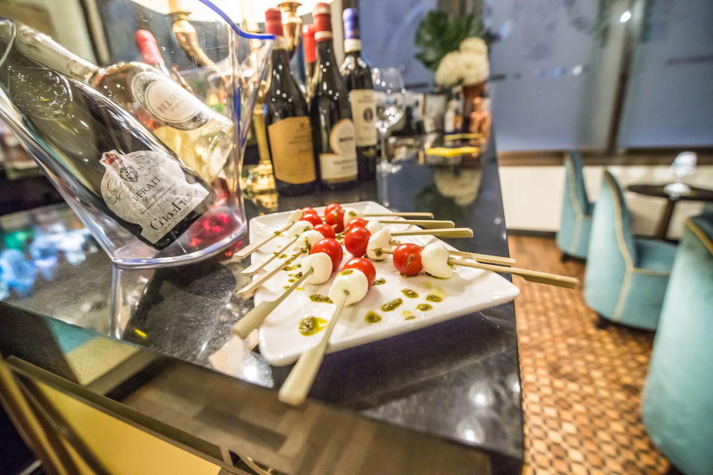 Hotel-Dona-Palace-Bar-82