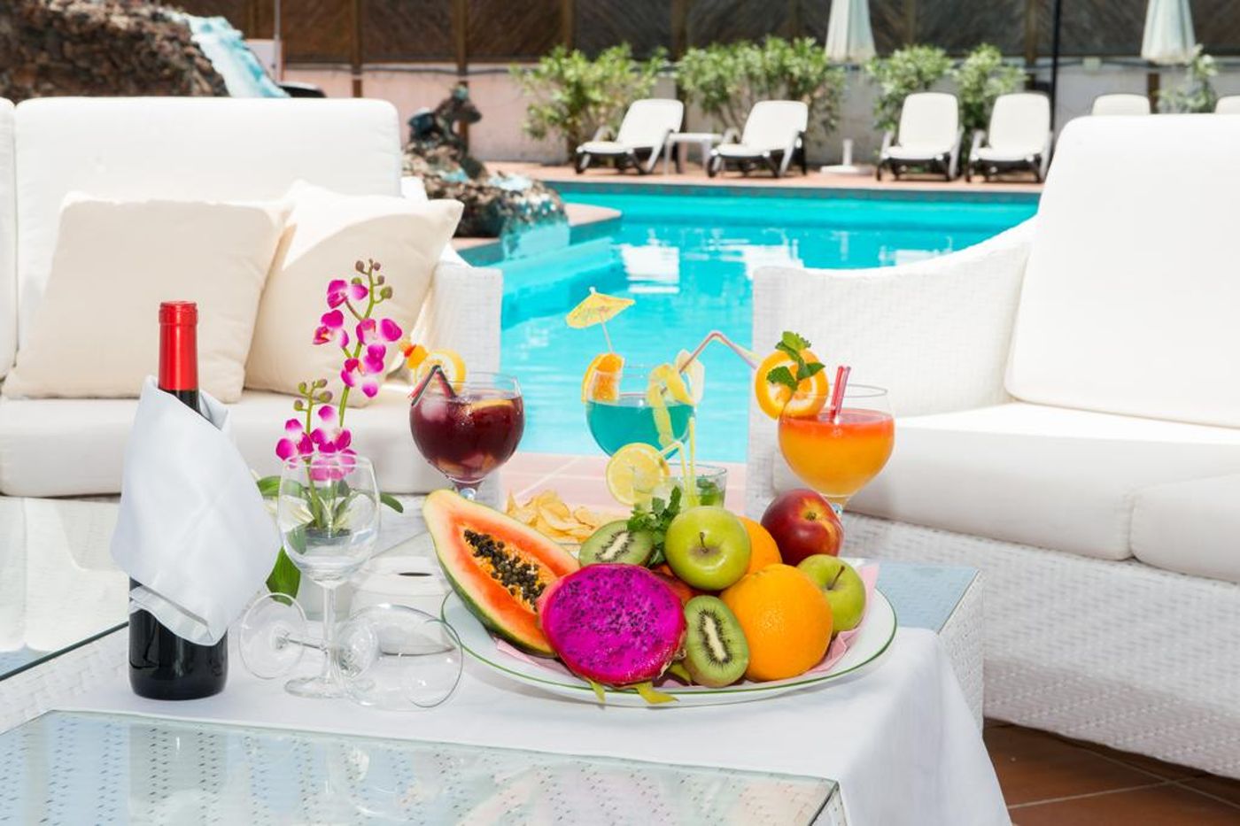 Sunny-Village-Pool-28