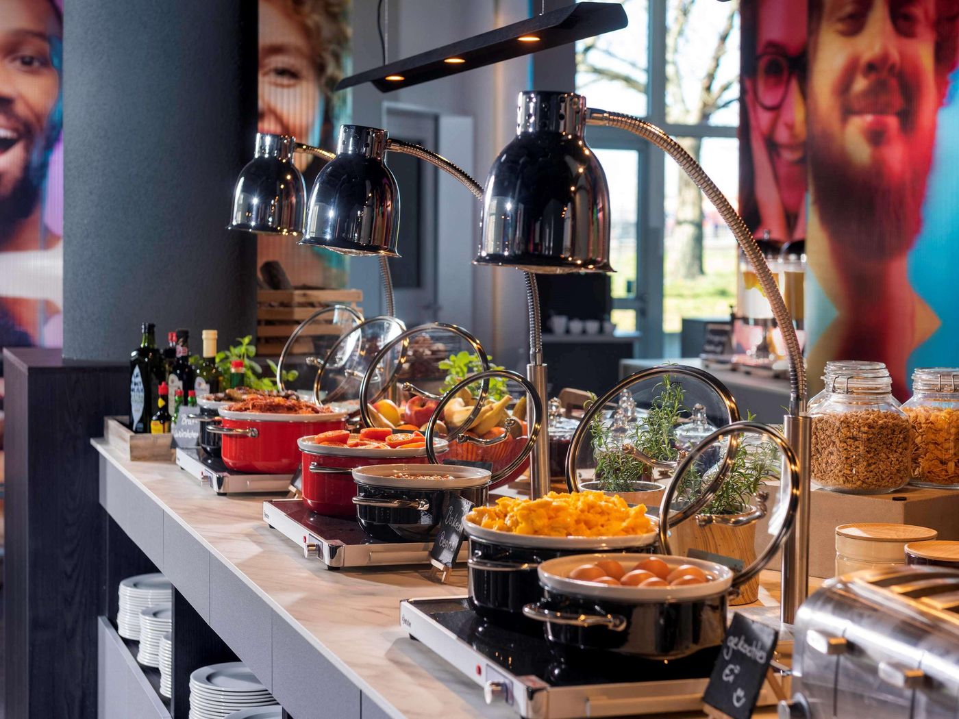 ibis-Styles-Berlin-Treptow-Restaurant-51