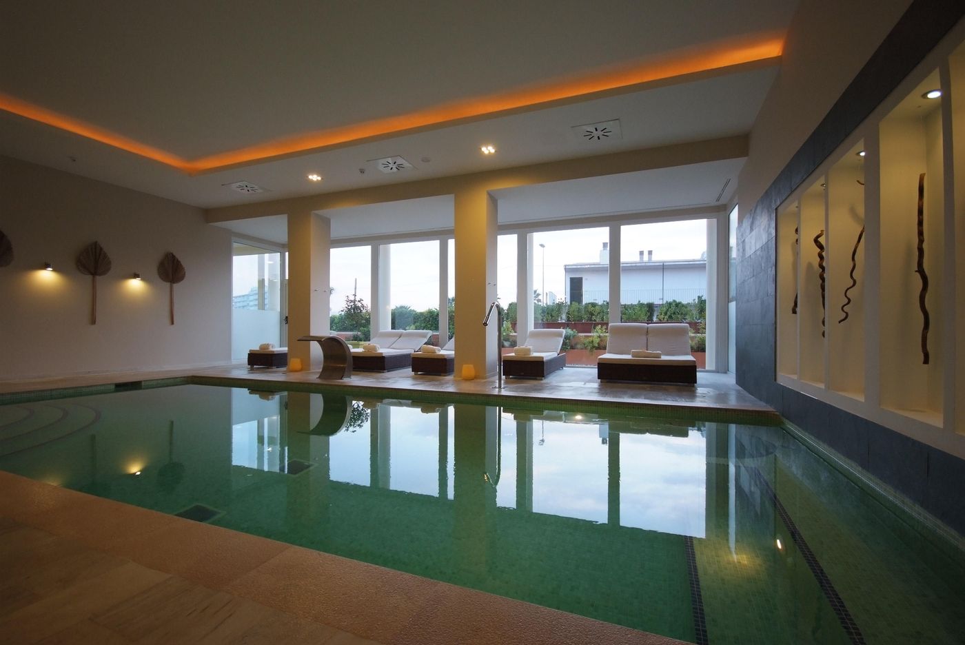 Grupotel-Macarella-Suites---Spa-Sports-and-Entertainment-23