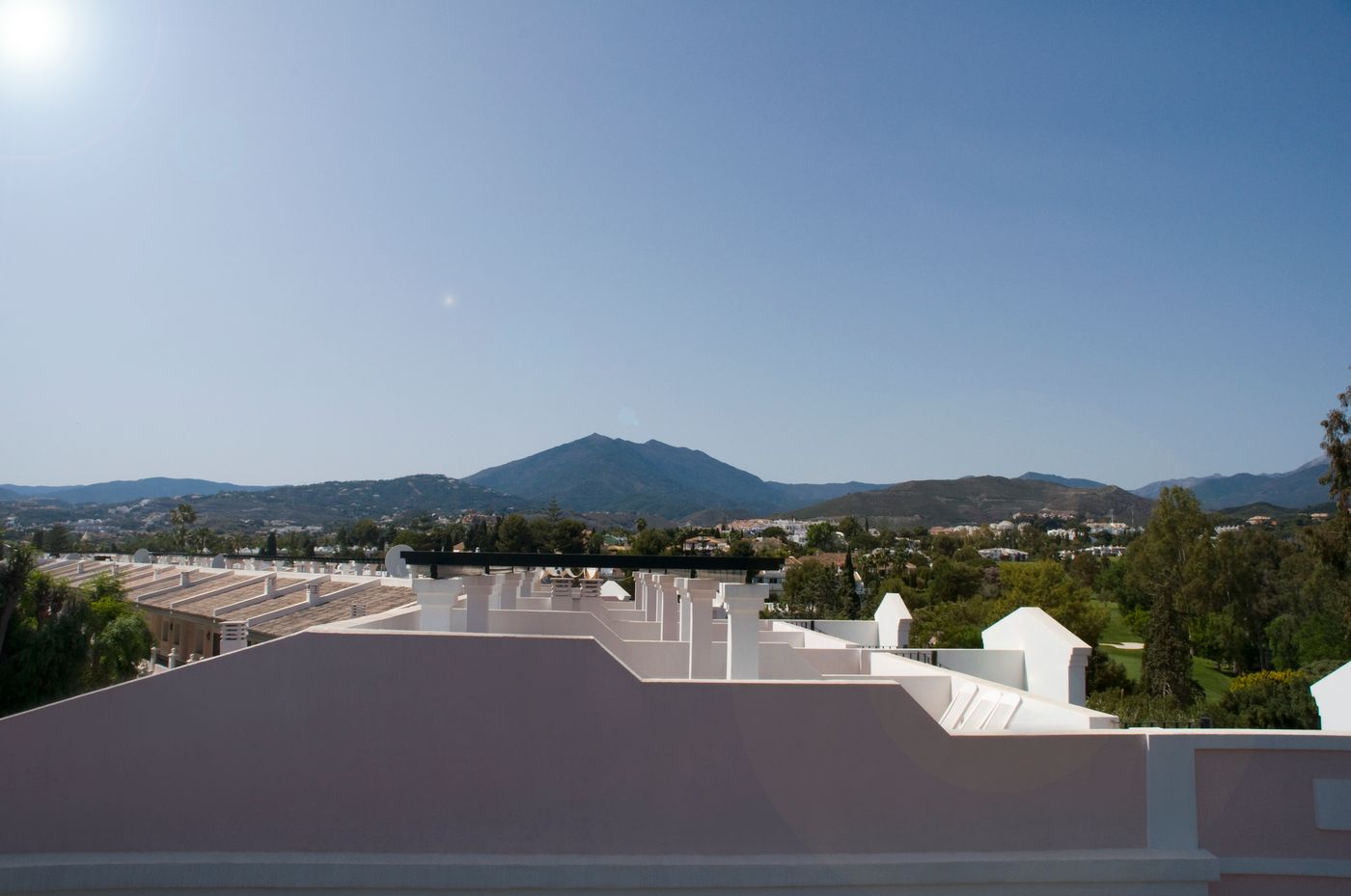 Aloha-Gardens-Room-16