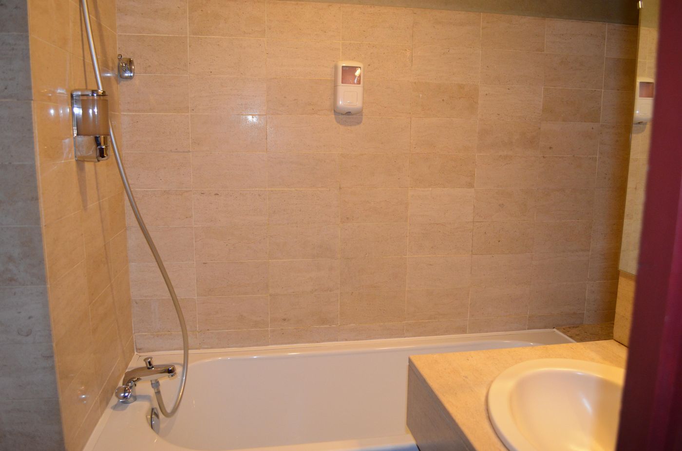 HOTEL-BEAUQUARTIER-MONTMARTRE-Room-30