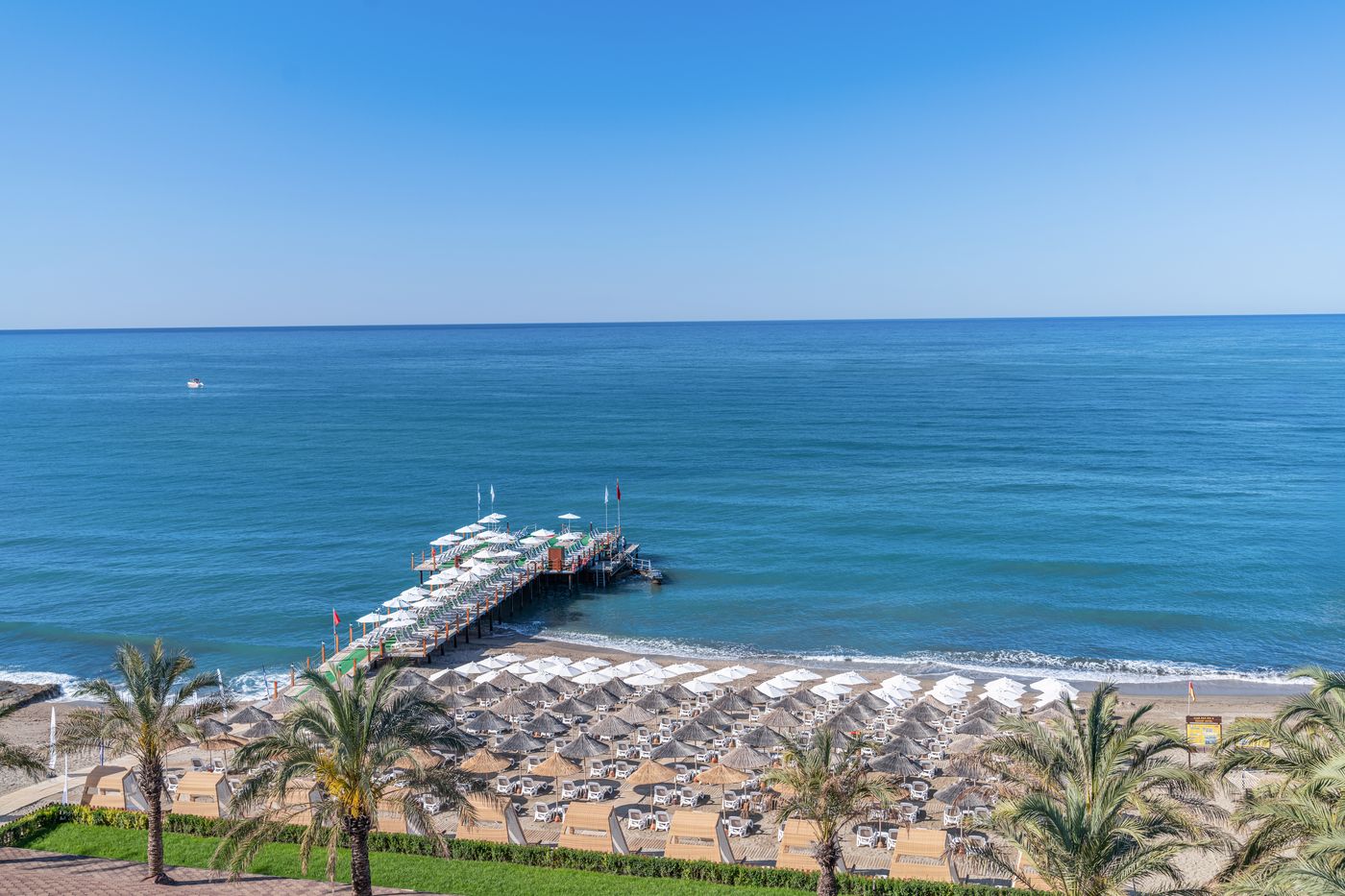 Quatro Famıly Club Dem