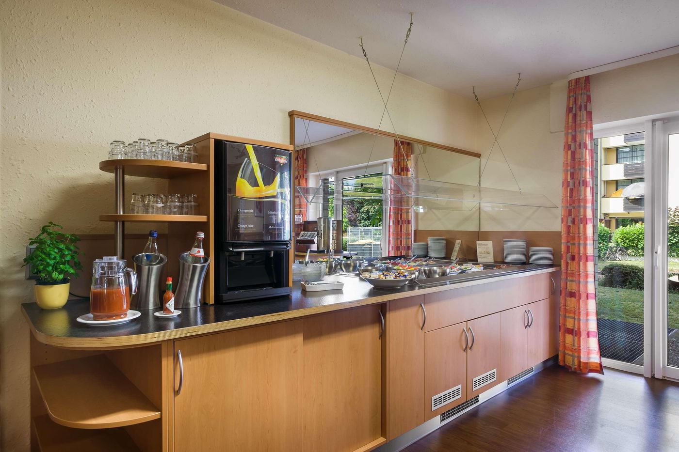 acora-Bonn-Living-the-City-Restaurant-10