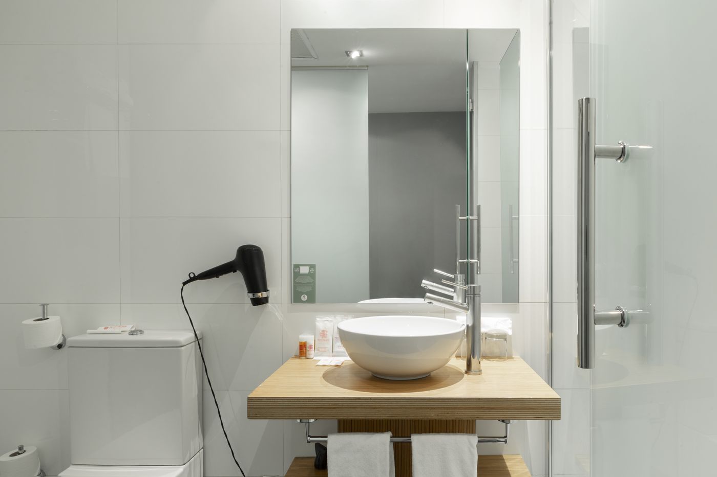 Petit-Palace-Tres-Cruces-Spain-Room-25