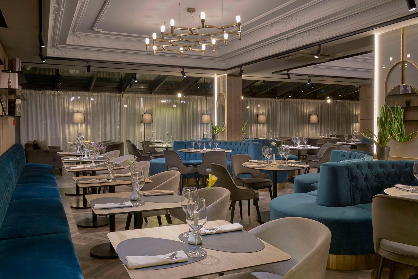 Imperial-Plovdiv-a-member-of-Radisson-Individuals-Restaurant-24