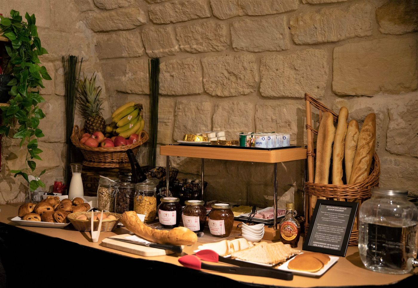 Hotel-du-Theatre-by-Patrick-Hayat-Restaurant-26