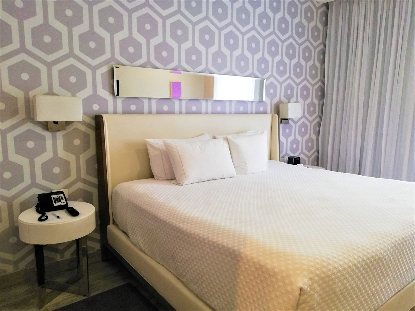 Essence-at-the-Fives-Beach-Room-34