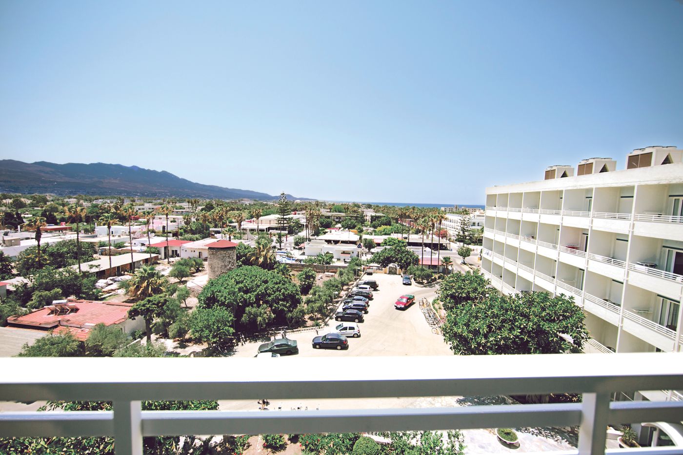 Atlantis-Hotel-Room-86