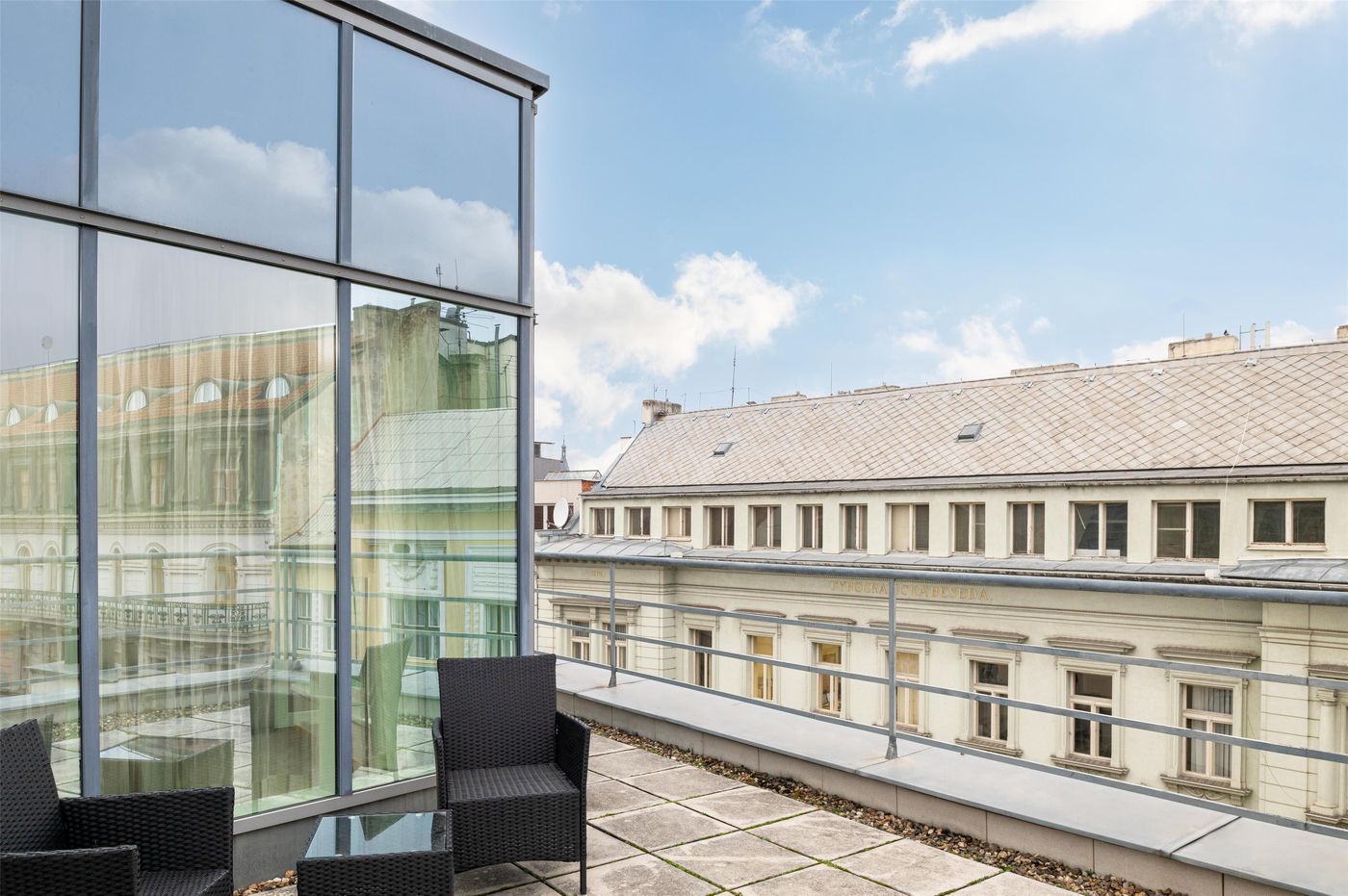 K-K-Hotel-Fenix-Room-3