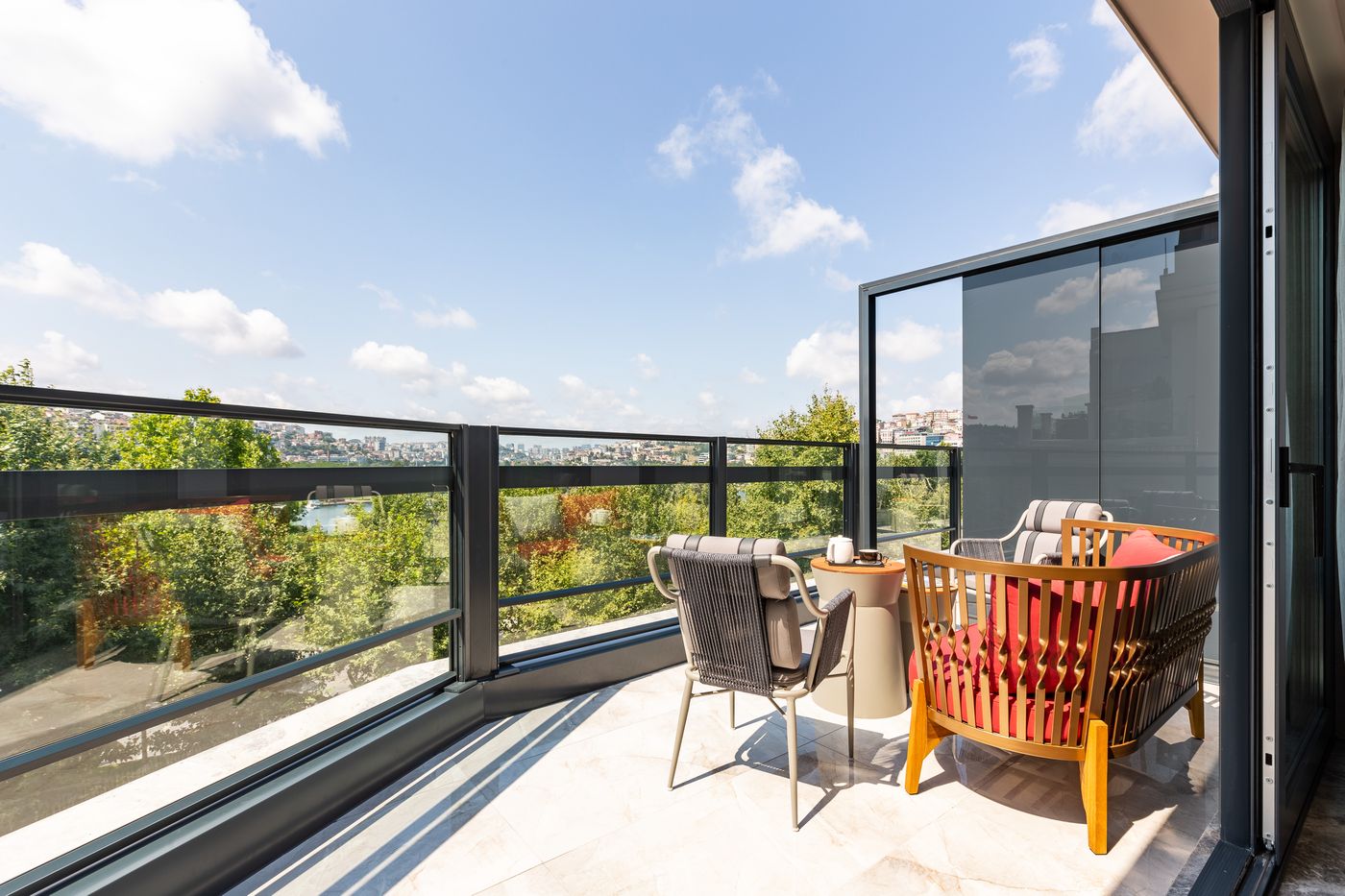 Stayso-The-House-Hotel-Room-90