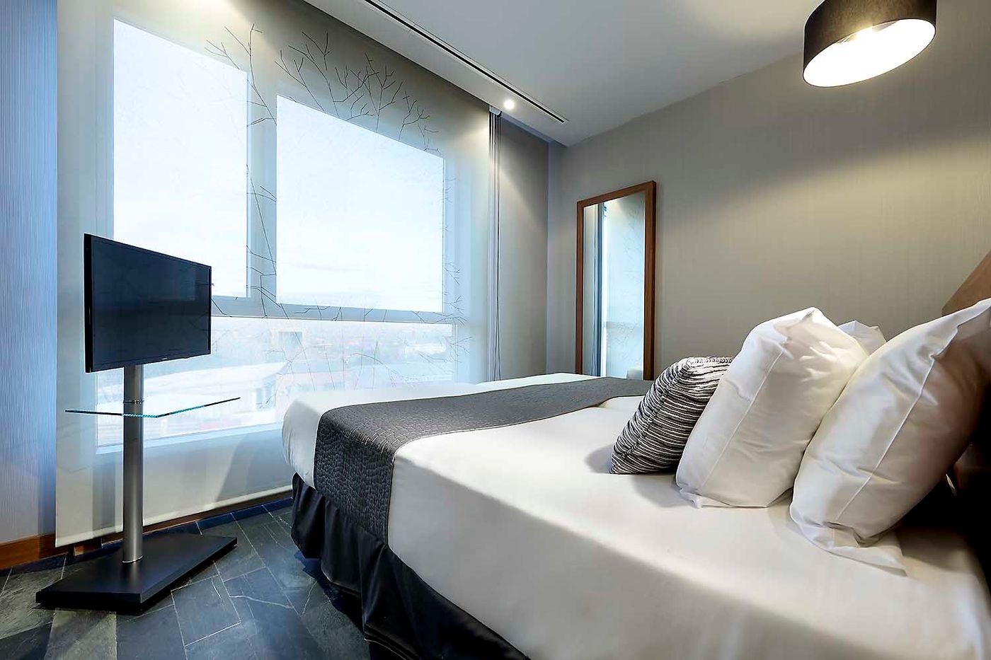 Rafaelhoteles-Madrid-Norte-Room-8