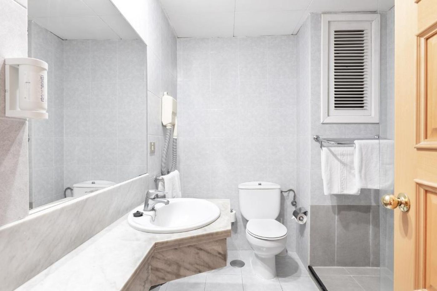 HC-Hotel-Magec-Room-24