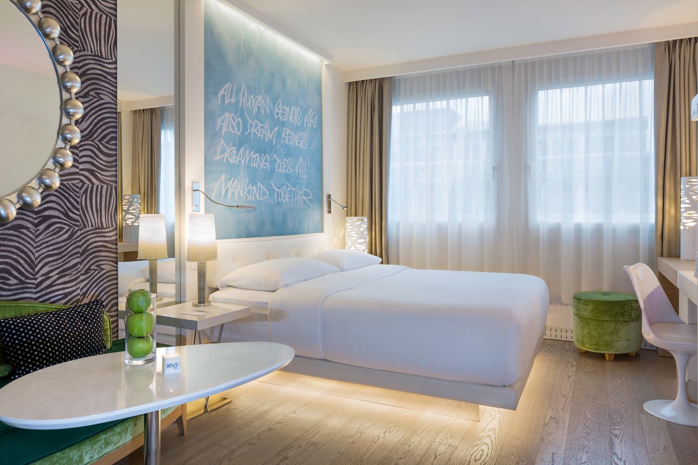 N-vY-Manotel-Room-14