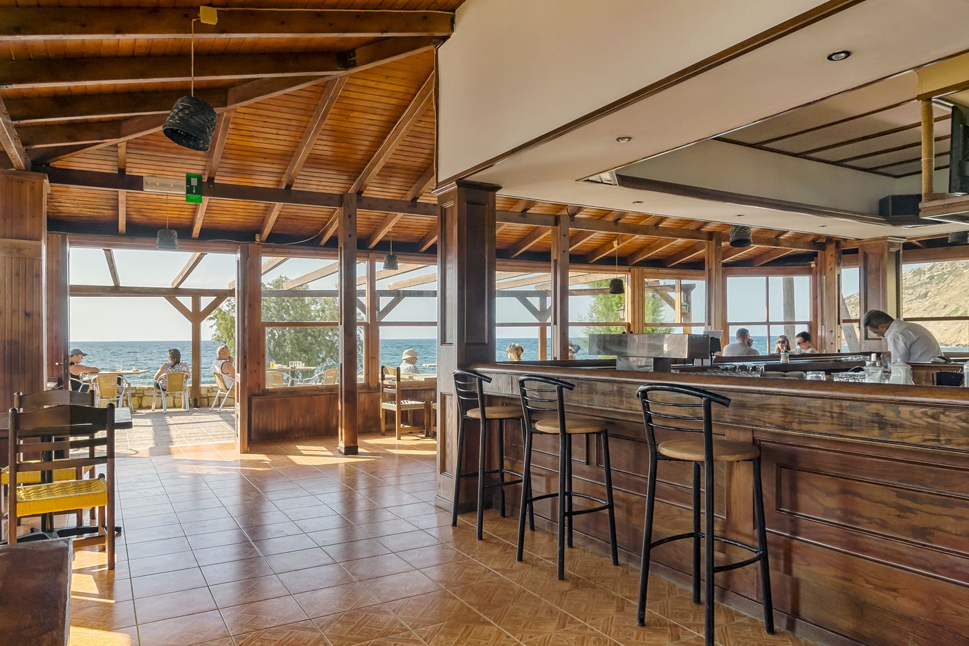 Begeti-Bay-Hotel-Bar-29